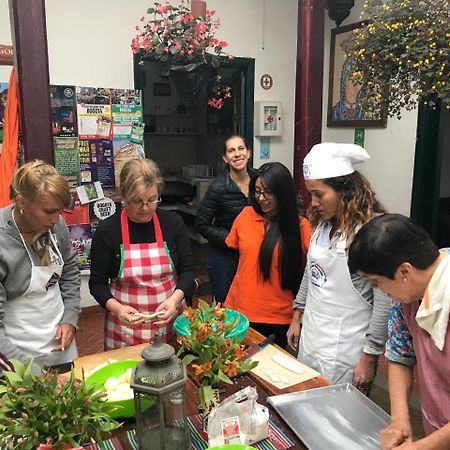 Chocolate Hostel Богота Екстериор снимка
