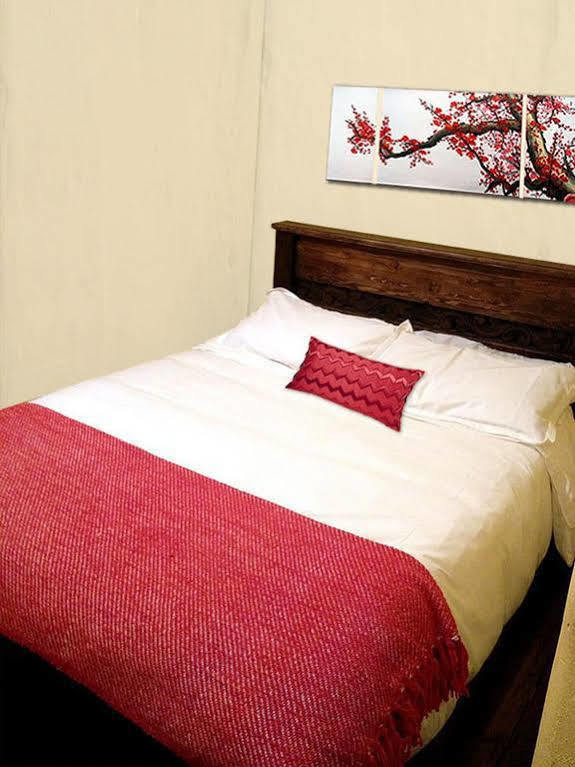Chocolate Hostel Богота Екстериор снимка