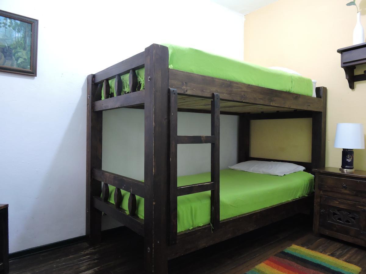 Chocolate Hostel Богота Екстериор снимка