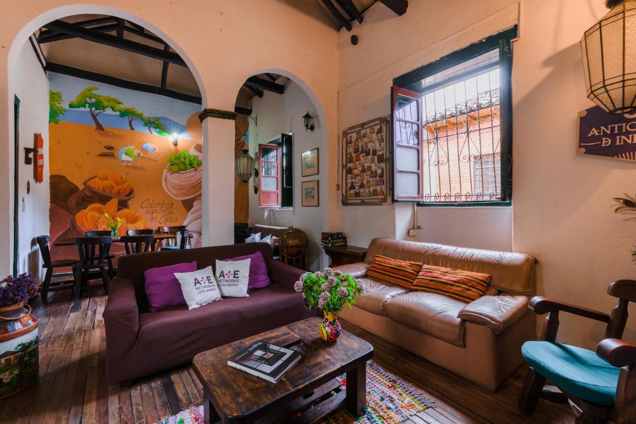 Chocolate Hostel Богота Екстериор снимка