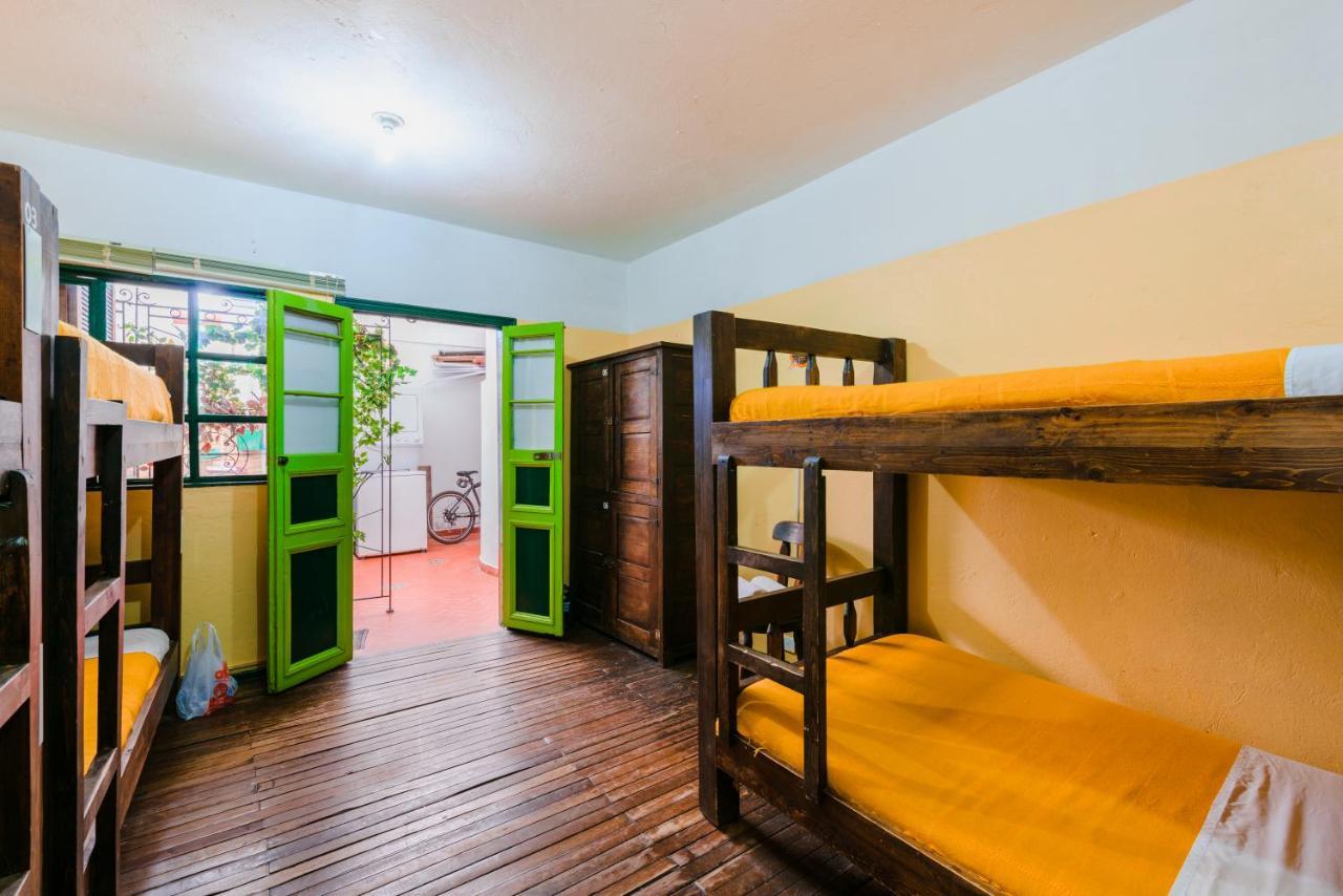 Chocolate Hostel Богота Екстериор снимка
